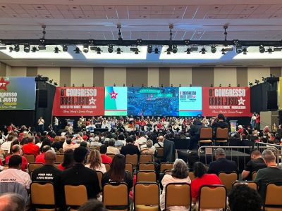 Encerramento do 8º Congresso Nacional do PT.