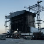 Trabalhador morre durante montagem de palco para show de Shakira em Copacabana