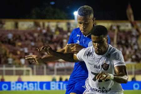 Duelo entre Confiança e Vitória foi realizado no Batistão, em Aracaju