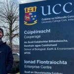 Estudante do IFMG apresenta pesquisa sobre tintas na Irlanda