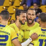 Araguari bate Norde de virada e força terceiro jogo da semi da Superliga B