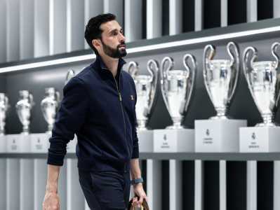 Raúl Arbeloa em chegada ao Santiago Bernabéu para jogo em 2026