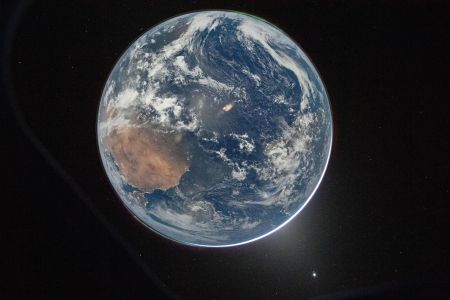 Foto da Terra tirada a partir da missão Artemis II • Nasa/divulgação