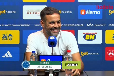 Artur Jorge venceu quatro das seis partidas no comando do Cruzeiro