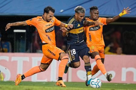 Boca controlou o jogo e venceu com autoridade em casa