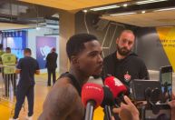 Cacá reage a reencontro com o Cruzeiro e ‘apagão’ do Vitória no Mineirão