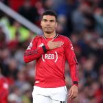 Premier League: Casemiro marca, United vence Brentford e encaminha volta à Champions
