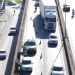 Acidente com motos e carro deixa feridos em Contagem; vídeo