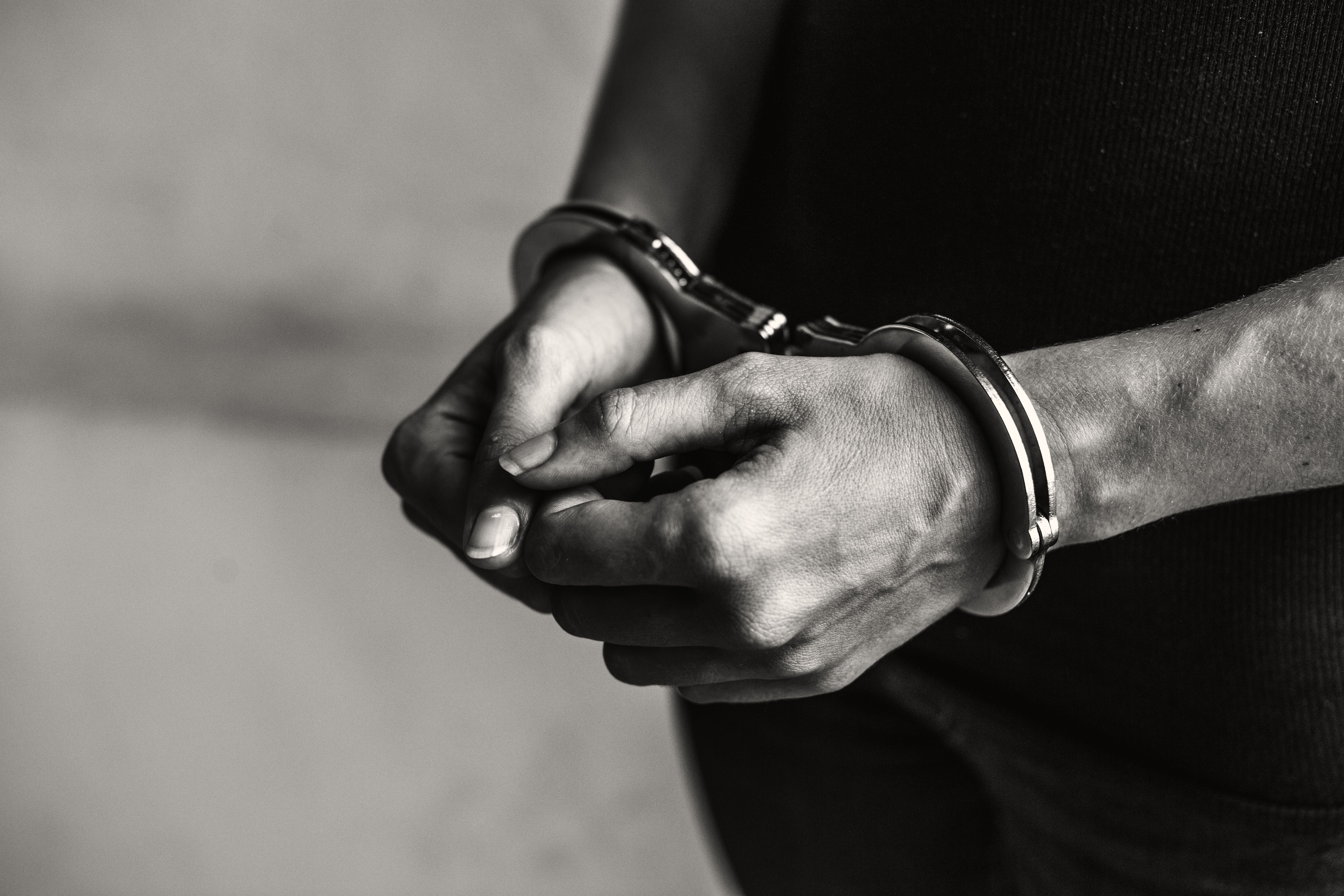Mulher é presa com drogas em Montes Claros e homem é detido em Janaúba