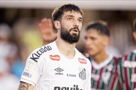 Lautaro Díaz em Santos 2 x 3 Fluminense, pelo Brasileirão 2026 • Raul Baretta/Santos
