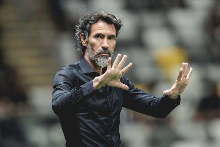 Eduardo Domínguez, técnico do Galo, não está satisfeito com o time
