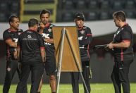 Escalação do Vitória: veja provável time para encarar Corinthians pelo Brasileirão