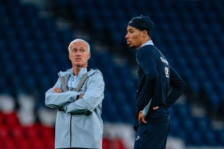 Deschamps mandou recado a Ekitike