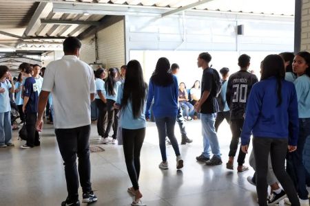 Pé-de-Meia: quando cai o pagamento de abril? Veja calendário