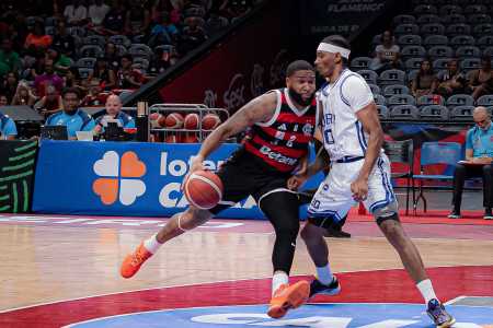 Flamengo e Cruzeiro pela temporada regular do NBB