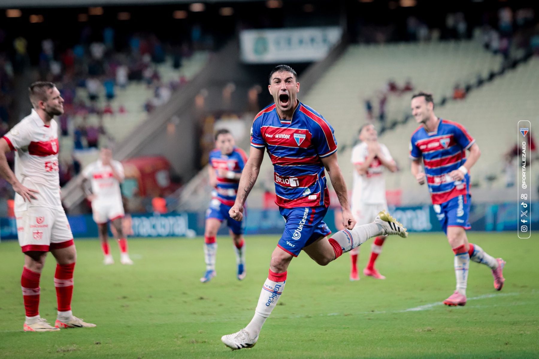 Ex-Atlético marca golaço, Fortaleza vence CRB e abre vantagem na Copa do Brasil