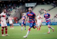 Ex-Atlético marca golaço, Fortaleza vence CRB e abre vantagem na Copa do Brasil