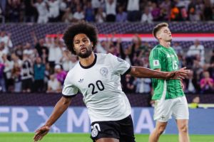 Gnabry inicia tratamento na Alemanha, mas grave lesão deve tirá-lo da Copa