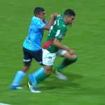 Conmebol divulga áudio do VAR de pênalti marcado para o Palmeiras