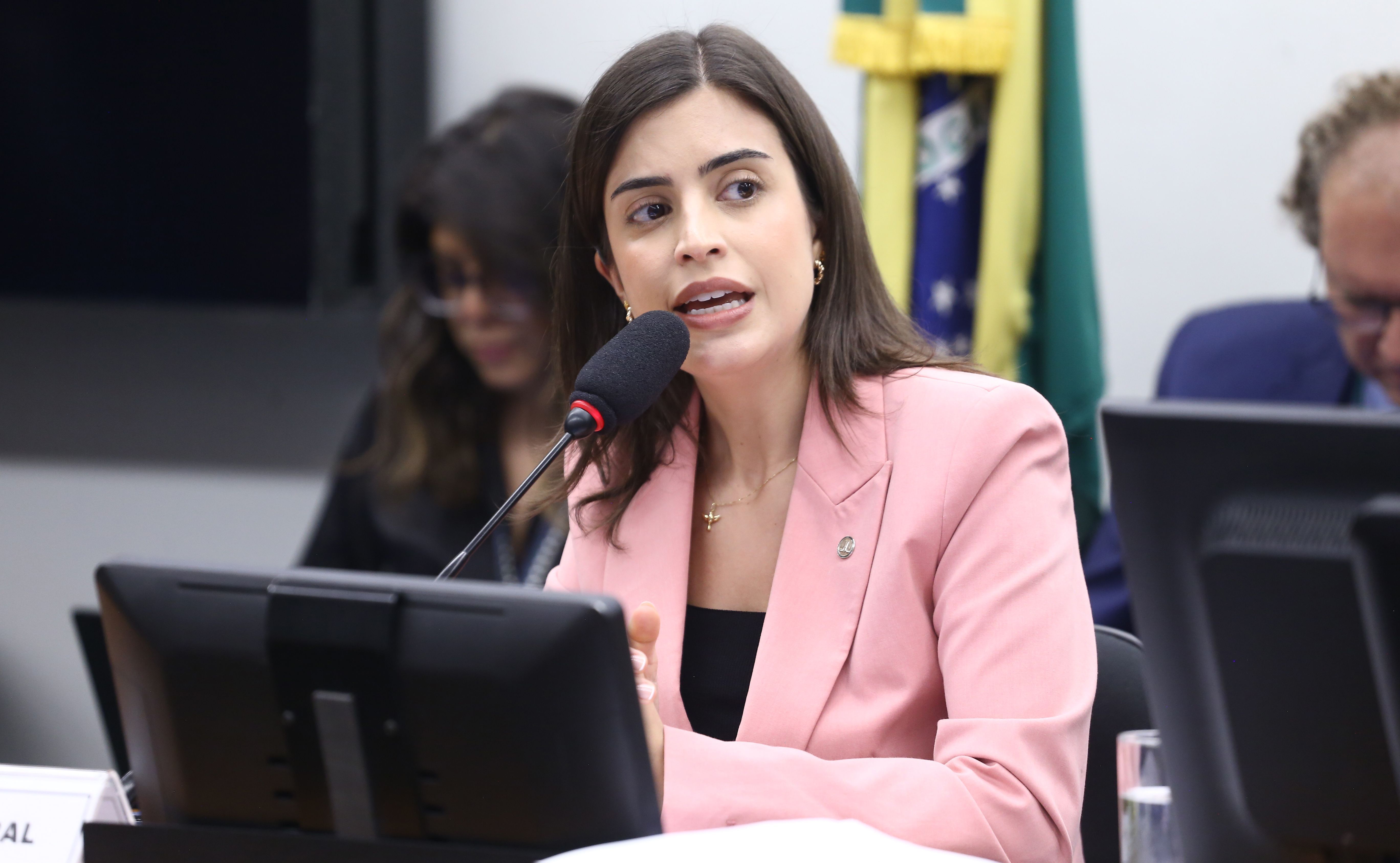 Motta escolhe Tabata para coordenar GT sobre PL da Misoginia