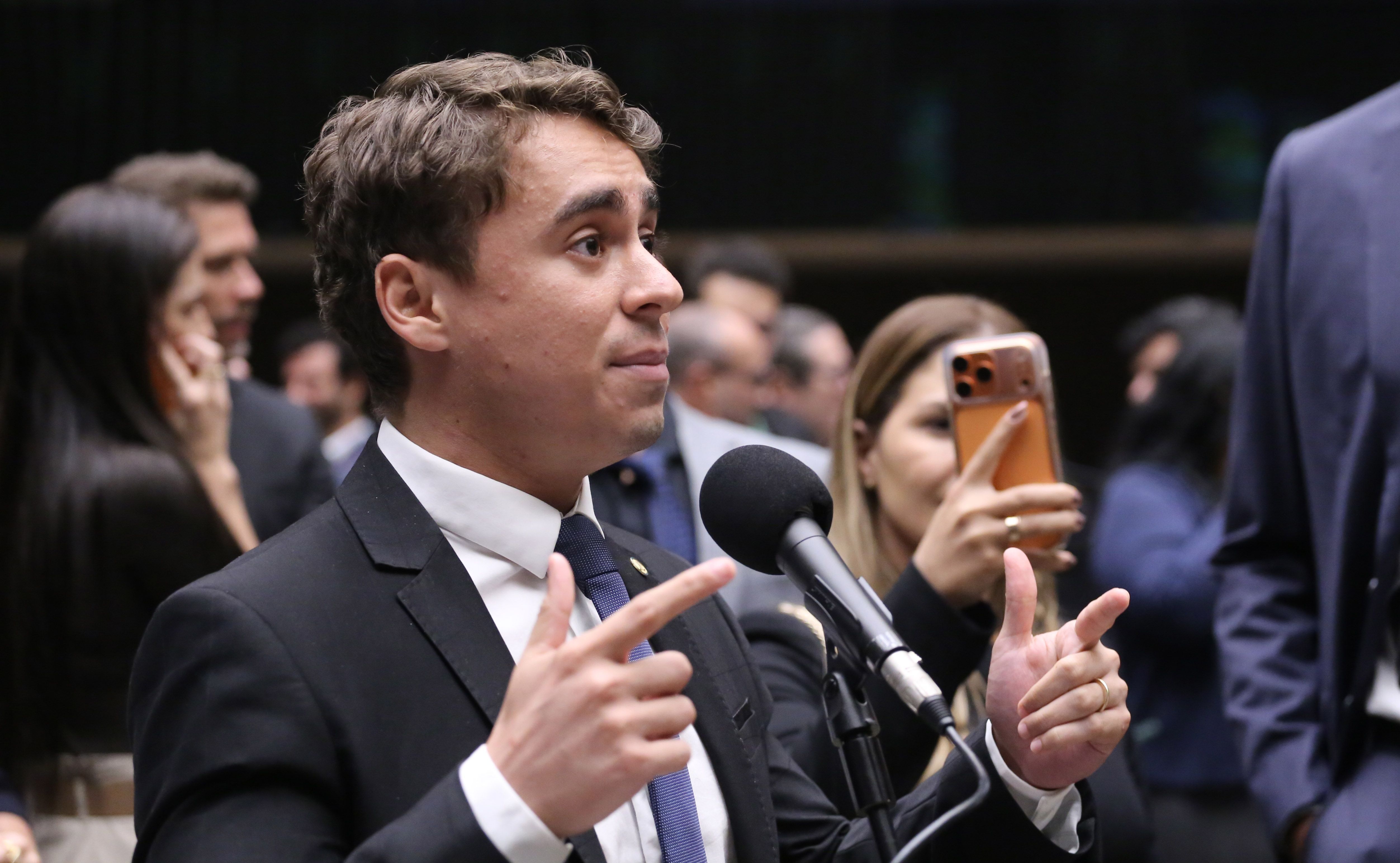Nikolas organiza almoço que reaproxima forças de segurança do governo e cria crise no PL