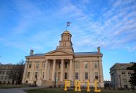Tiroteio em universidade nos EUA deixa vários feridos na madrugada deste domingo (19)