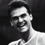 Náutico, Santa Cruz e Sport prestam homenagens após morte de Oscar Schmidt