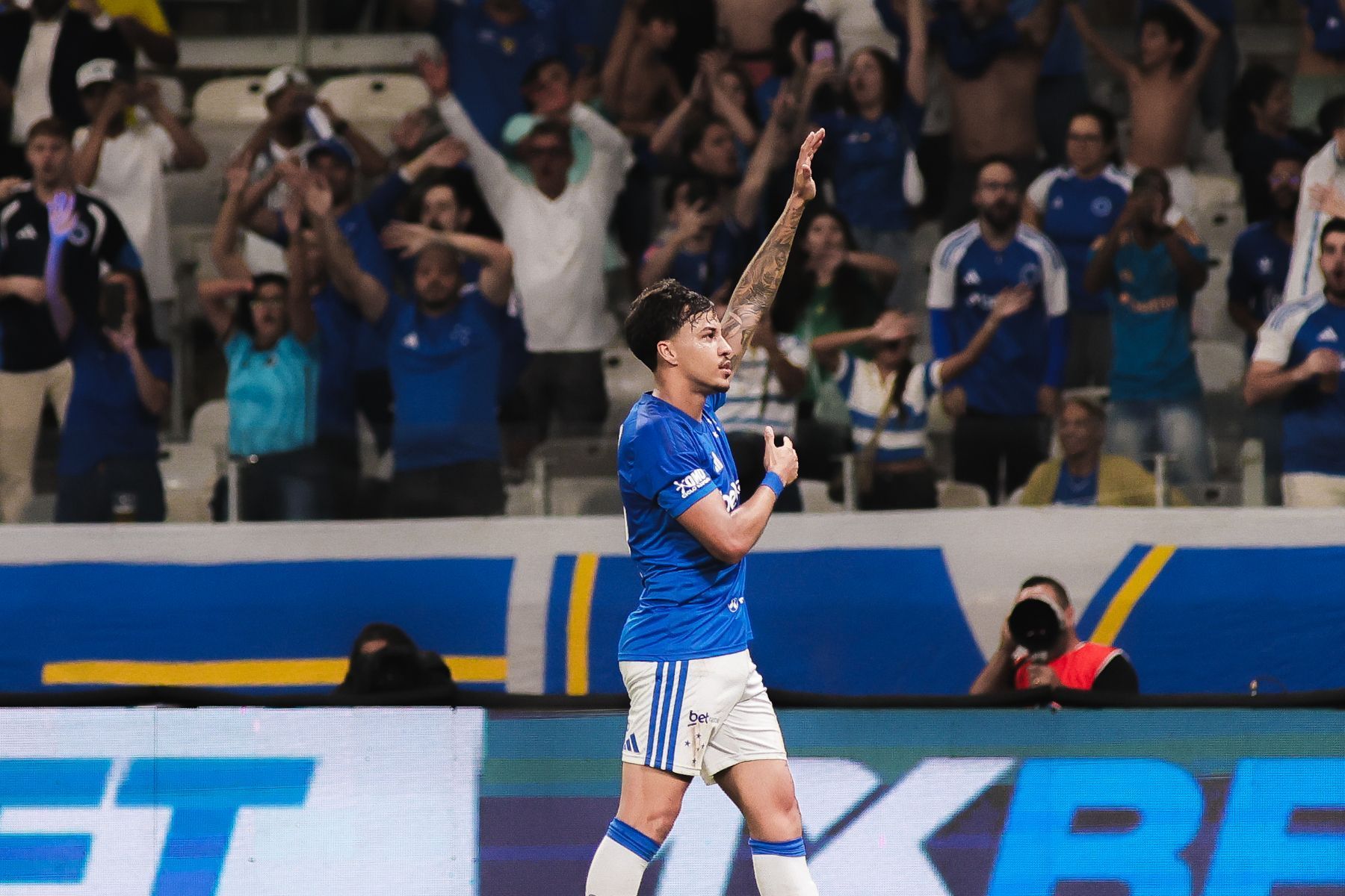 Kaio Jorge, do Cruzeiro, vai bem e marca em retorno após trauma no pé