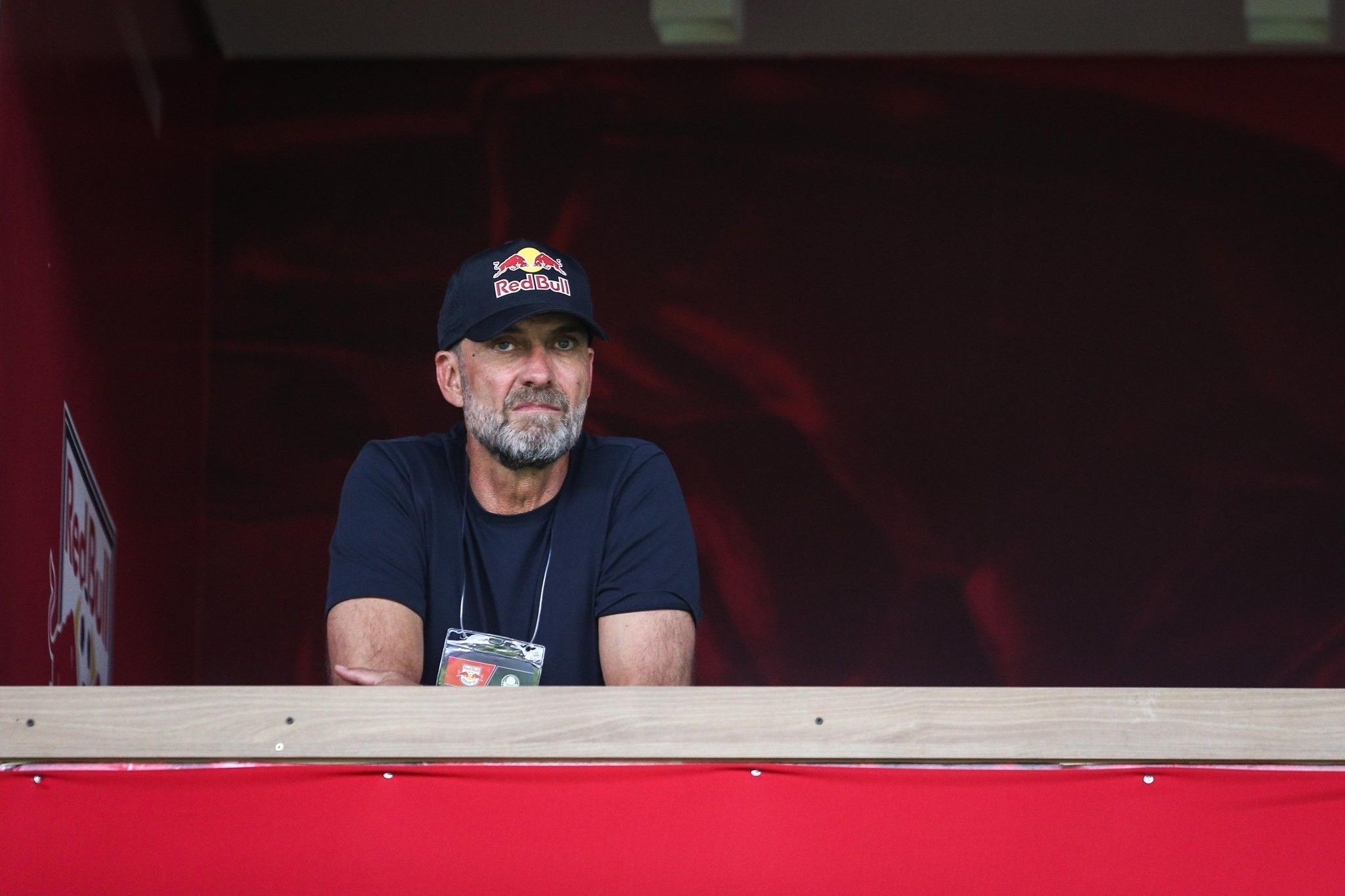 Klopp vai ao estádio e acompanha Bragantino x Palmeiras pelo Brasileirão