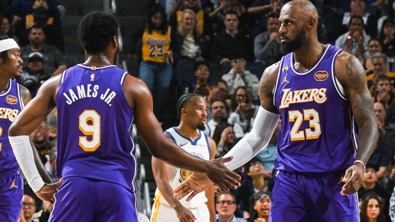 LeBron James faz história ao lado do filho em vitória dos Lakers na NBA