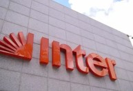 Como escolher um banco digital seguro e sólido