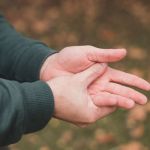 Síndrome do túnel do carpo: médico explica o que é, sintomas e tratamento