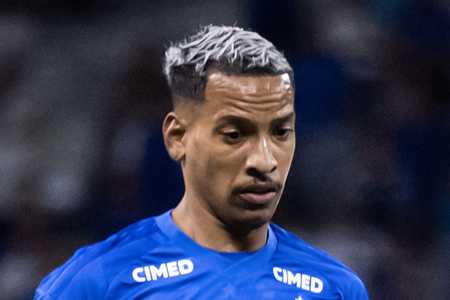 Matheus Pereira em ação pelo Cruzeiro na temporada 2026