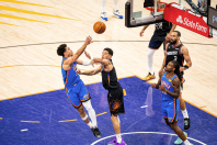 Thunder vence Suns e encaminha classificação nos playoffs da NBA