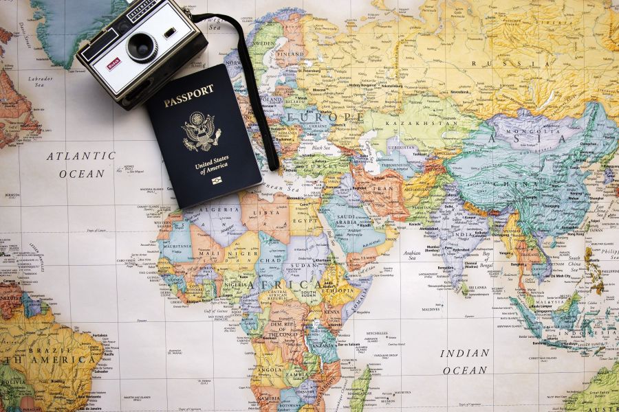 Enrolar o passaporte em papel alumínio: por que é recomendado e para que serve