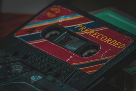 'Prova Anti-Enzo' viraliza ao testar memórias da era analógica