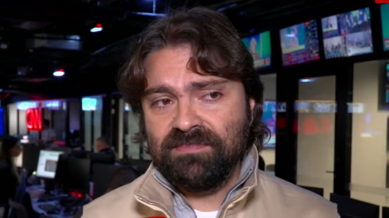 Presidente do Botafogo explica anúncio de venda e é direto sobre Textor