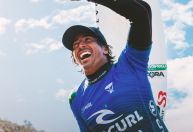 Miguel Pupo vira sobre Yago Dora e conquista Bells Beach em inédita final brasileira