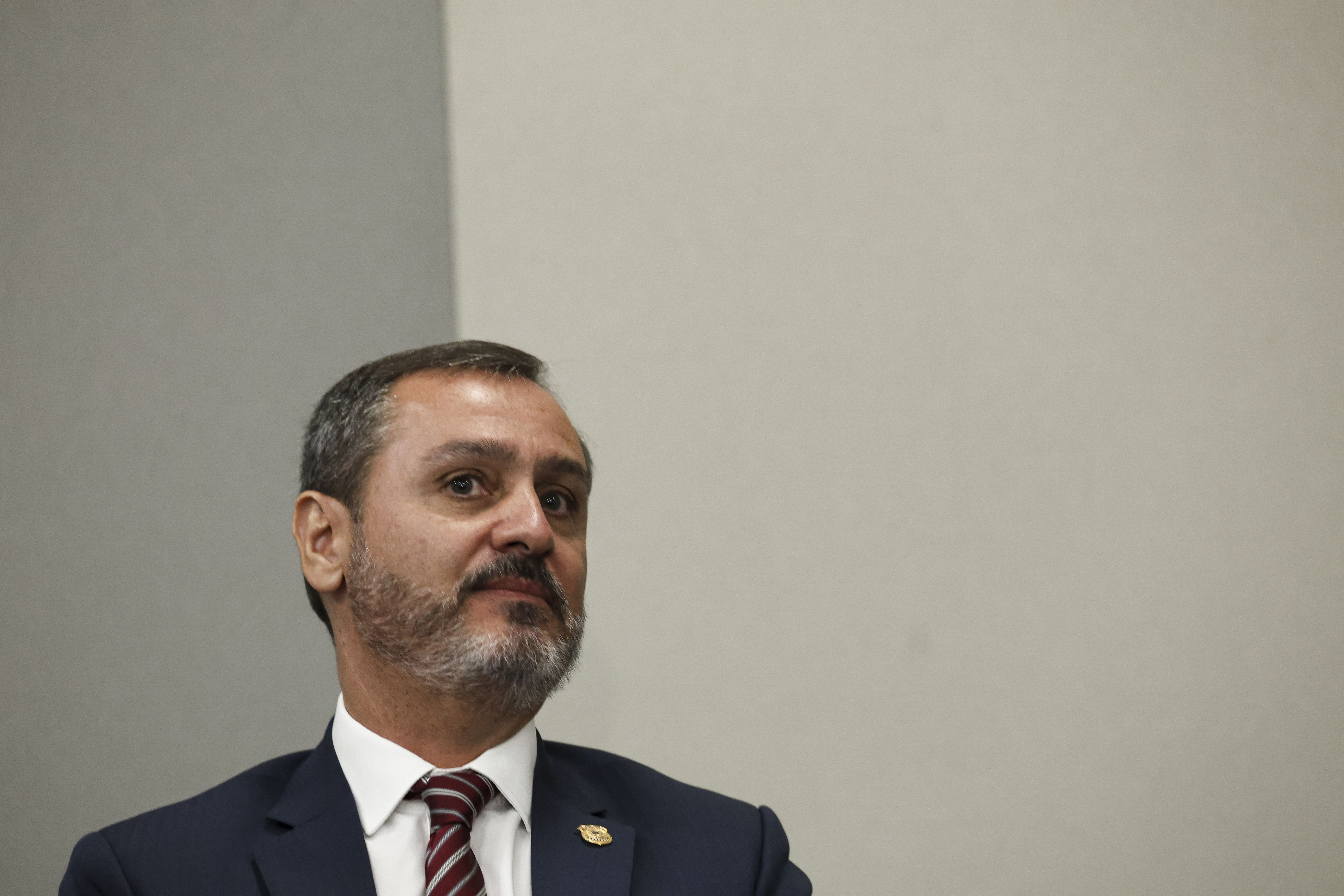 Diretor-geral da PF retira credenciais de agente dos EUA em Brasília