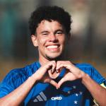 Empresário de meia do Cruzeiro faz coro por ida ao Palmeiras: 'Abel põe para jogar'