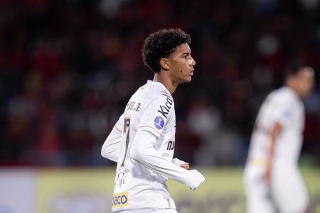 Robinho Jr. em ação na temporada 2026