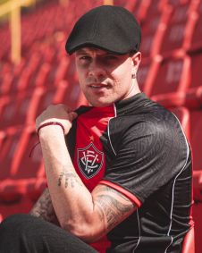 Nova camisa do Vitória fabricada pela Volt Sport