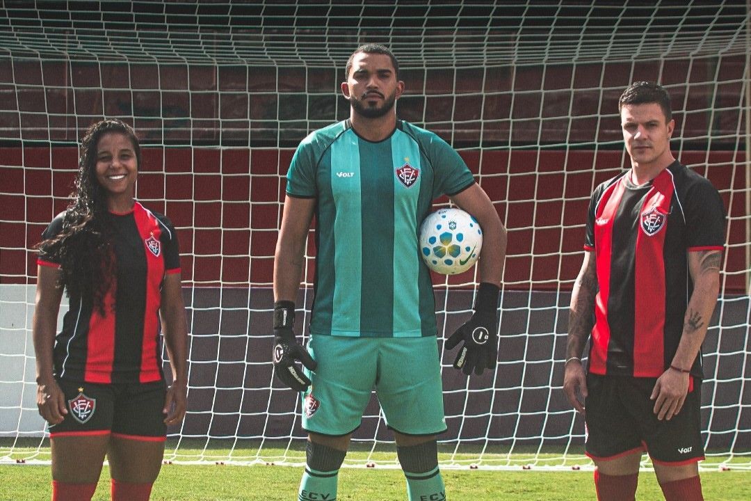 Vitória lança novo uniforme principal e prepara estreia contra o Corinthians