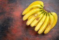 Bananas causam prisão de ventre? Mitos e verdades sobre a fruta