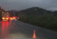 Batida entre caminhão-tanque e carro na BR-262 mata 4 na Zona da Mata de MG