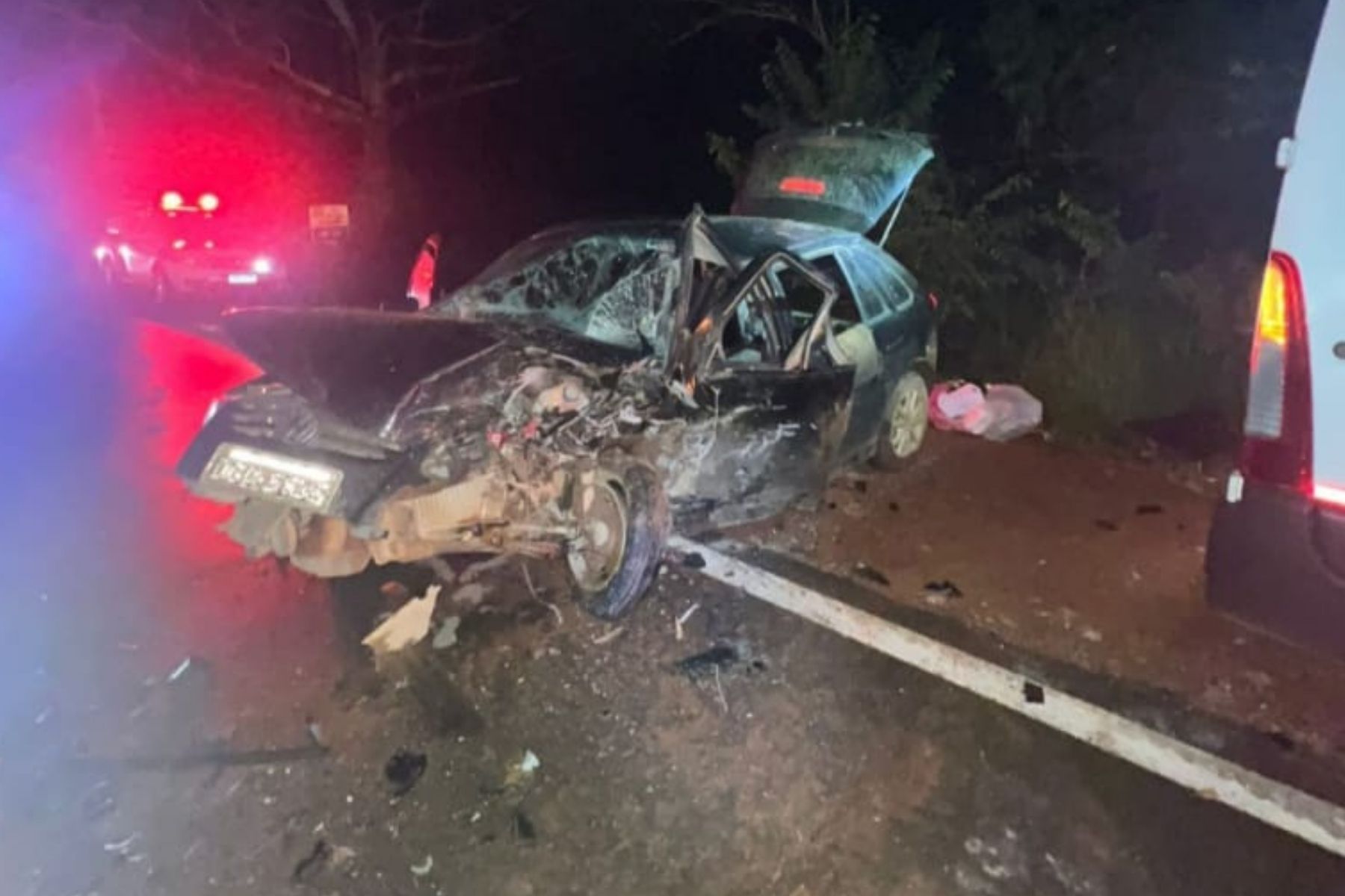 Crianças ficam feridas em colisão de carros na BR-494 em Ritápolis (MG)