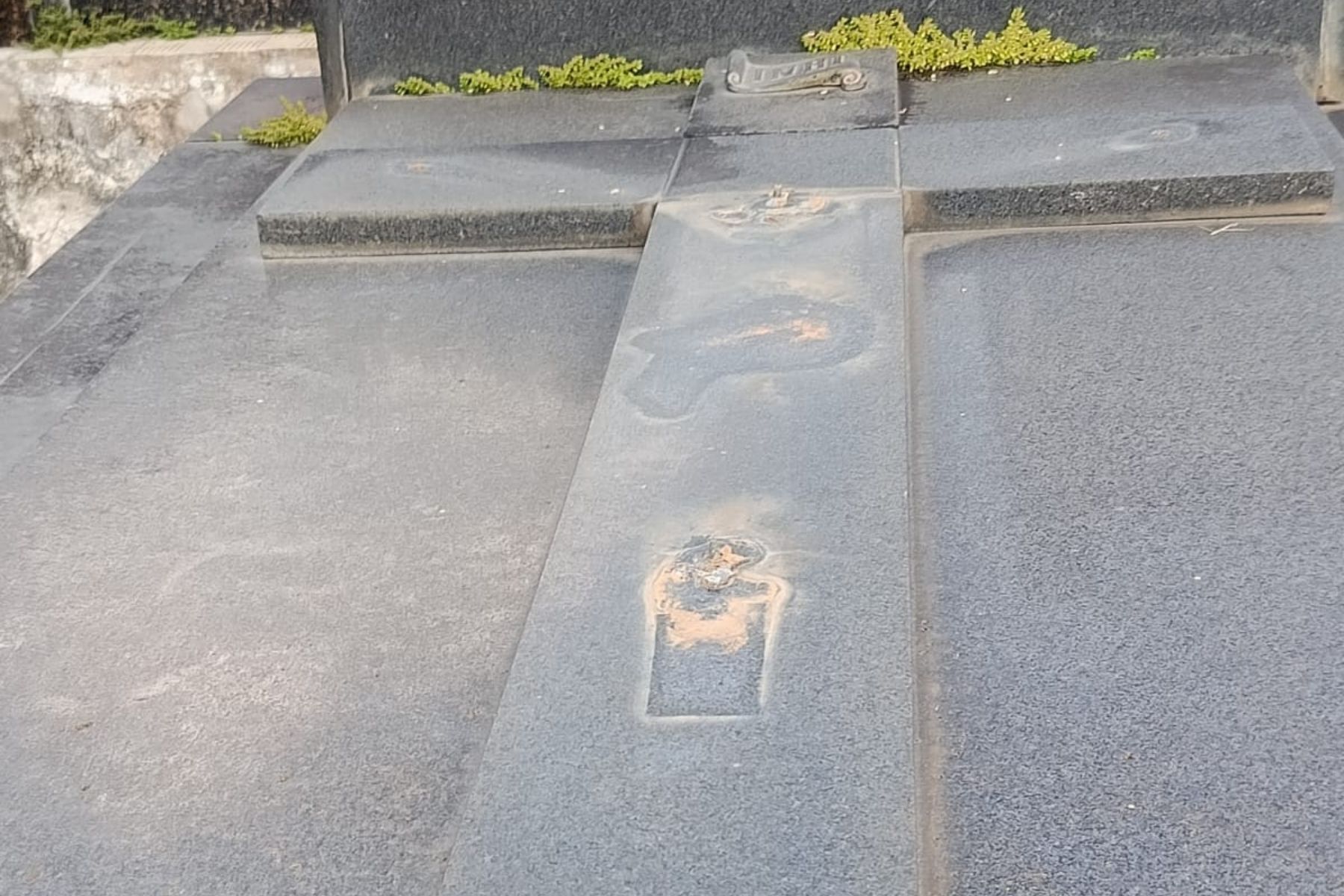 Após vandalismo e furtos, segurança é reforçada no Cemitério Dom Viçoso