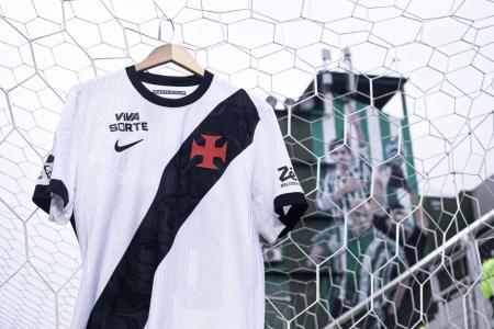 Vasco visita o Barracas na Argentina