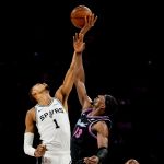 Wembanyama faz história e conquista prêmio da NBA com 100% dos votos