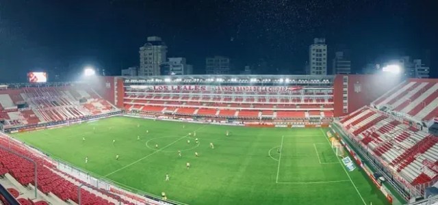 Estádio Jorge Luis Hirschi, em La Plata, na Argentina